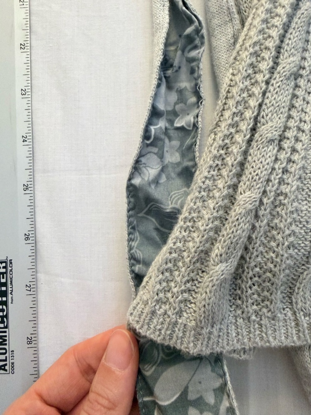 Hollister Y2K Babydoll Sweater Top - Gray Cable Knit Texture - Picture 3 of 5